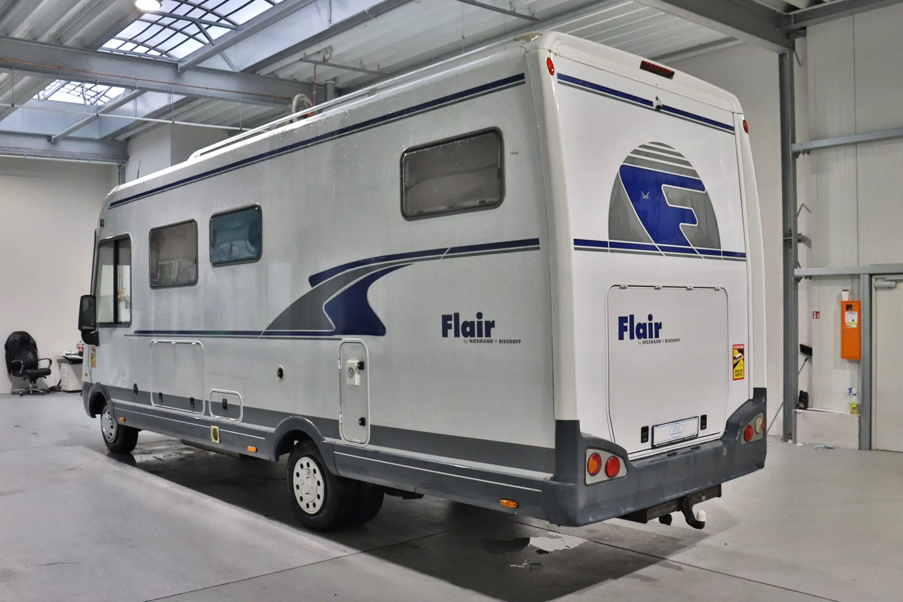 NIESMANN + BISCHOFF Flair 7100